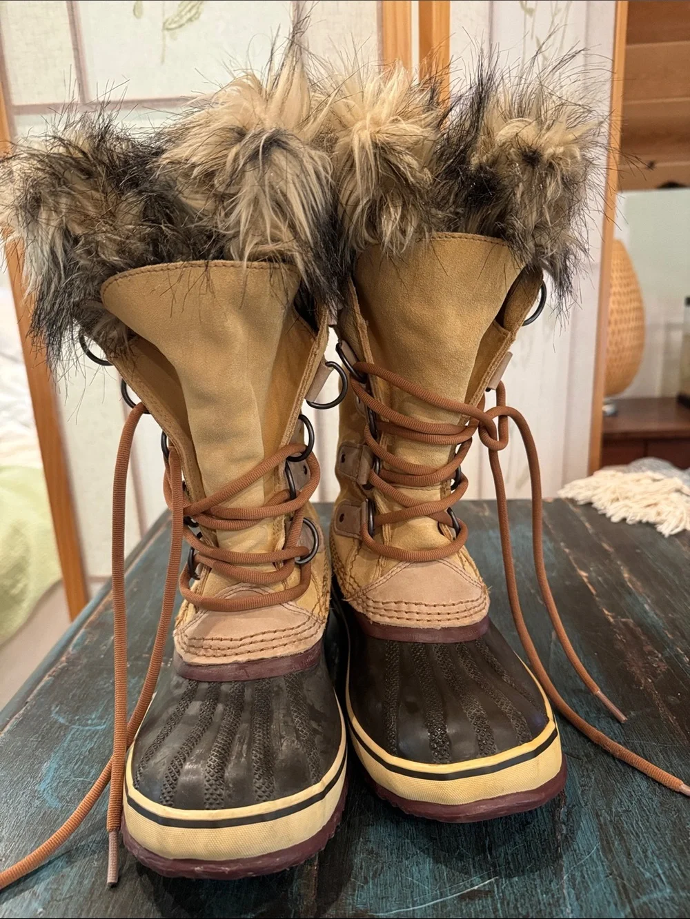 Sorel Women's Tan and Brown Faux-Fur Waterproof Winter Boots S6